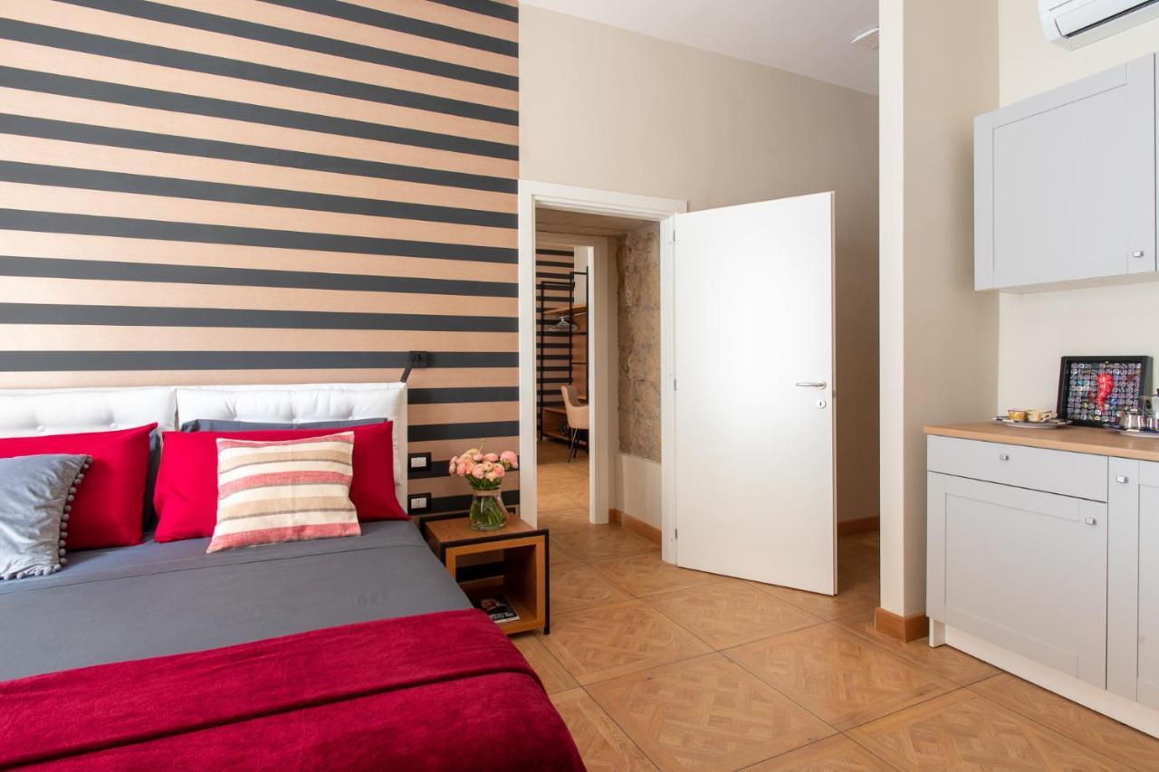 Bed and Breakfast Kbirr Charming House Napoli Esterno foto