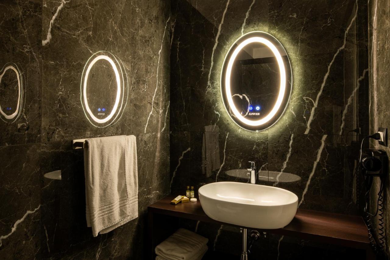 Bed and Breakfast Kbirr Charming House Napoli Esterno foto