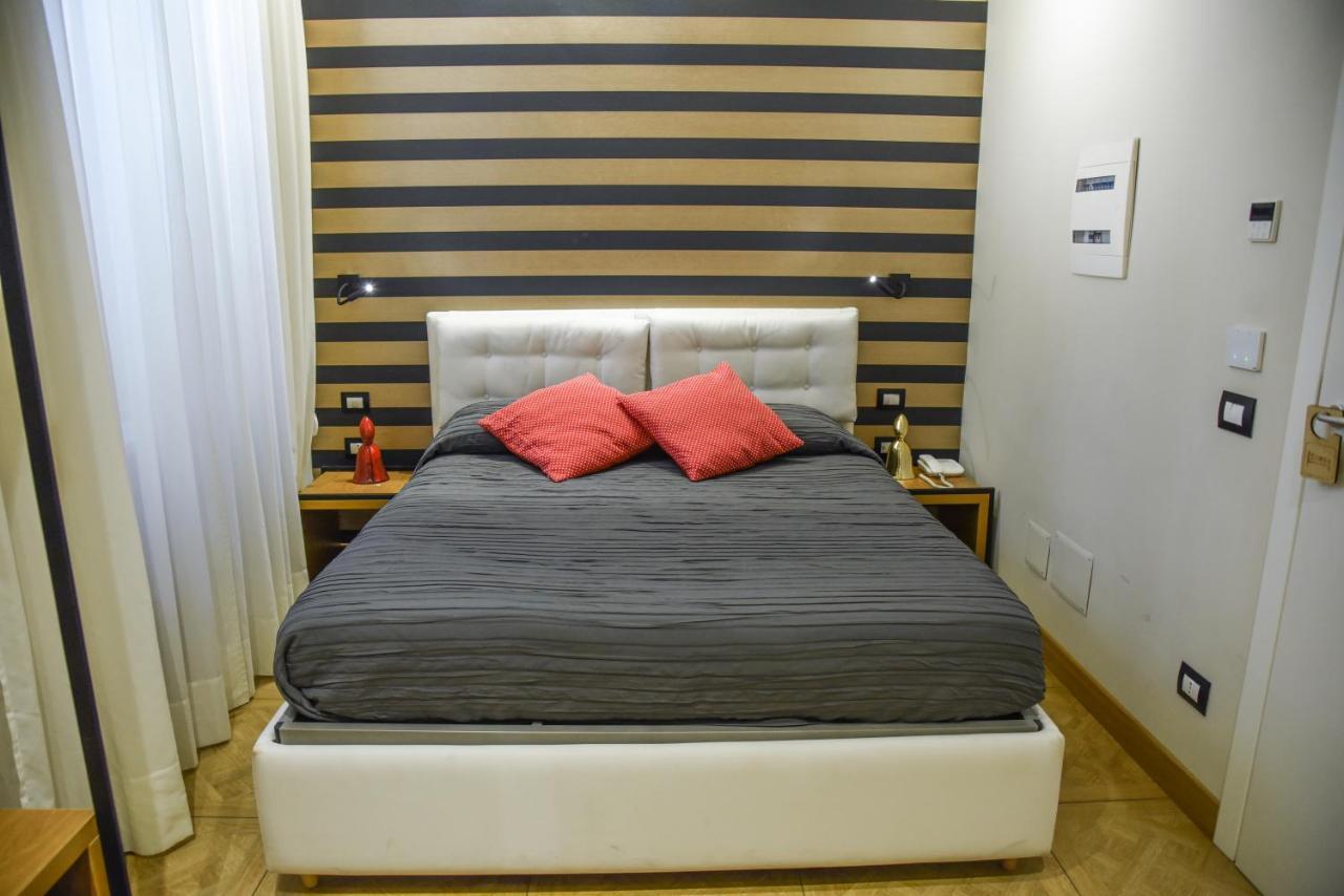 Bed and Breakfast Kbirr Charming House Napoli Esterno foto
